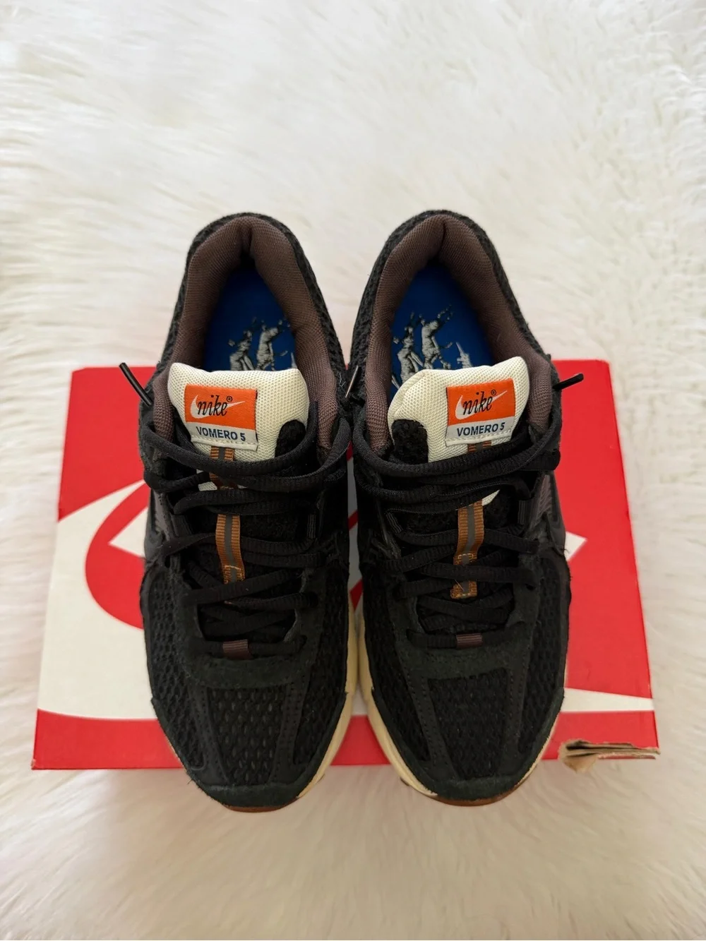 Nike Black and Sesame Vomero 5 Running Sneakers Sz 6.5